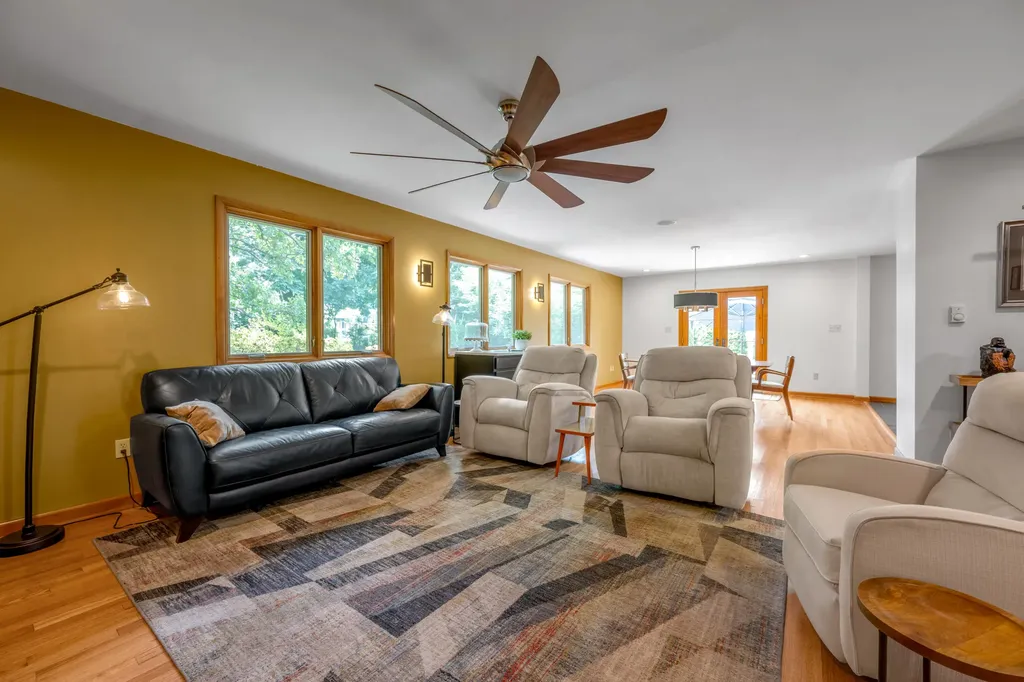 1894 Parkers Mill Road Lexington KY 40504