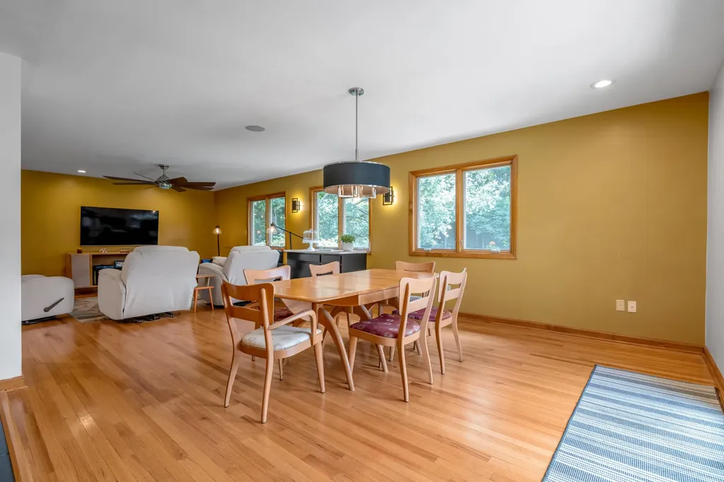1894 Parkers Mill Road Lexington KY 40504