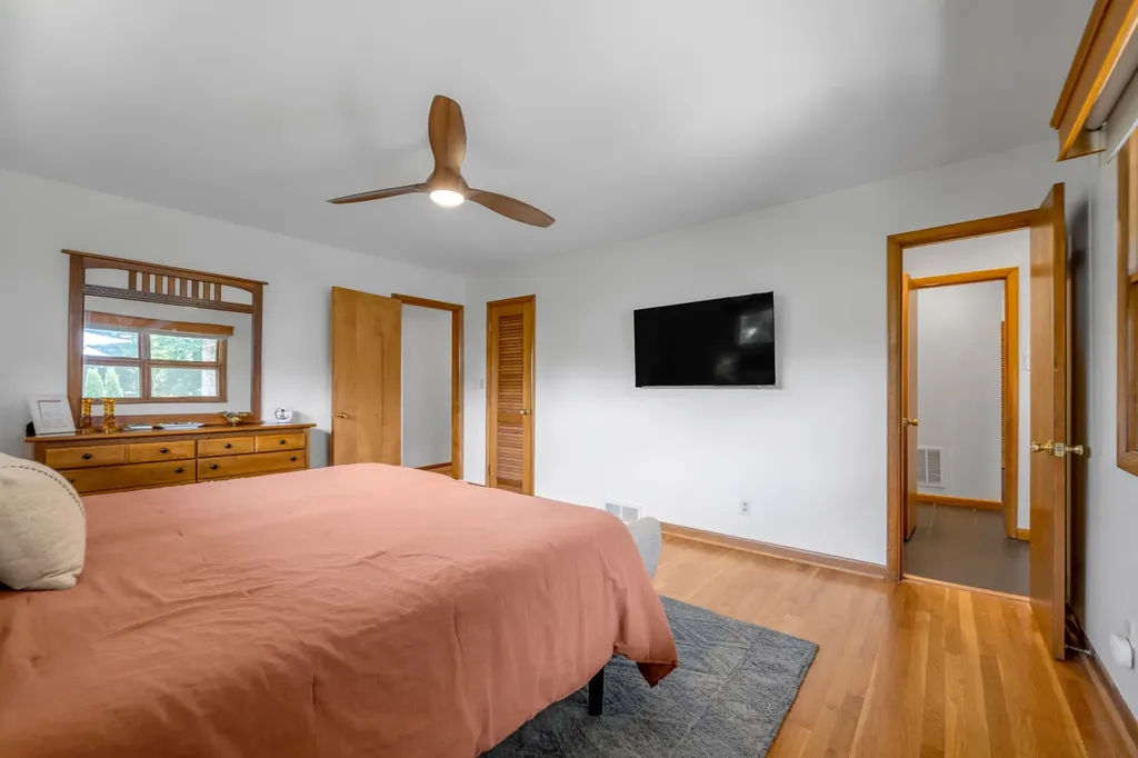1894 Parkers Mill Road Lexington KY 40504