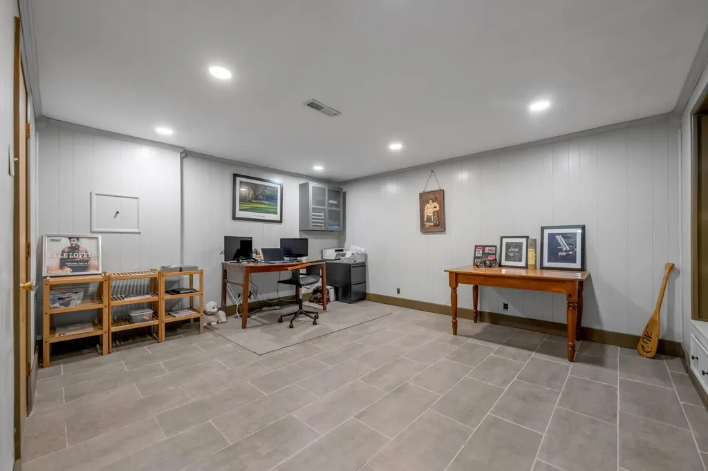 1894 Parkers Mill Road Lexington KY 40504
