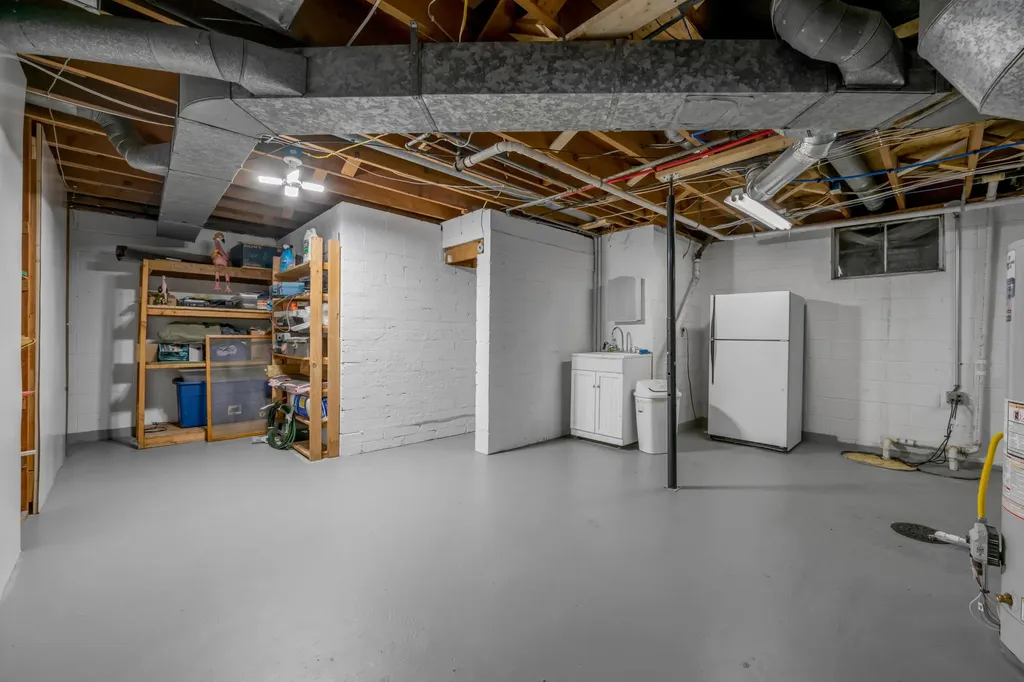 1894 Parkers Mill Road Lexington KY 40504