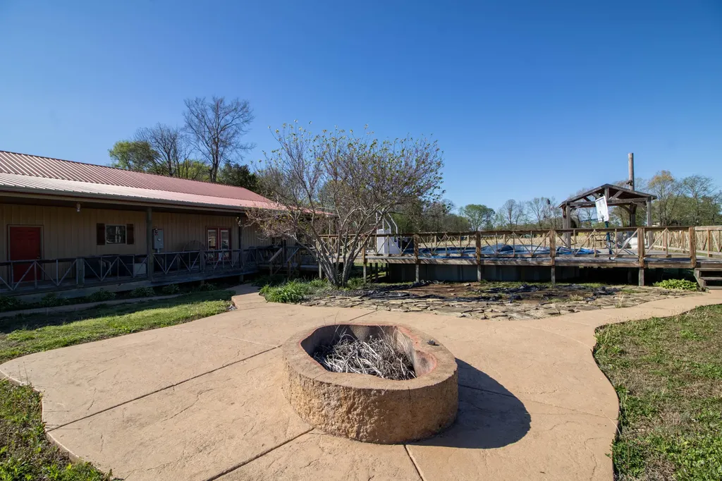 12082 Johnson Mill Road Crofton KY 42217