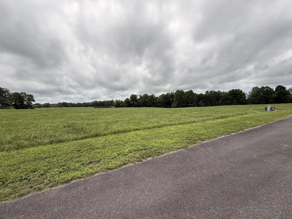 128 Wedge Way Russell Springs KY 42642