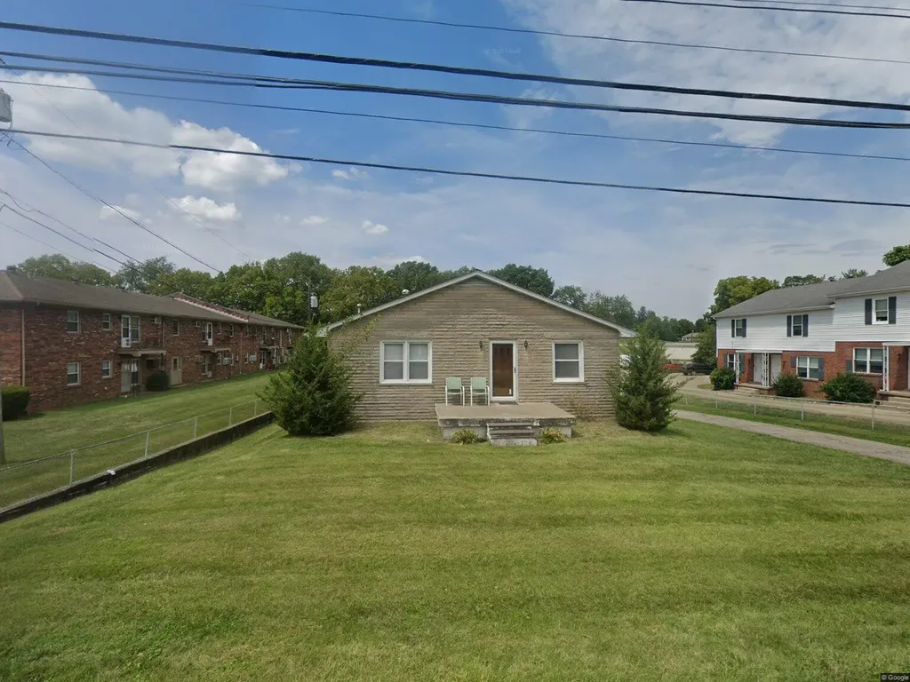 306 Laval Heights Versailles KY 40383