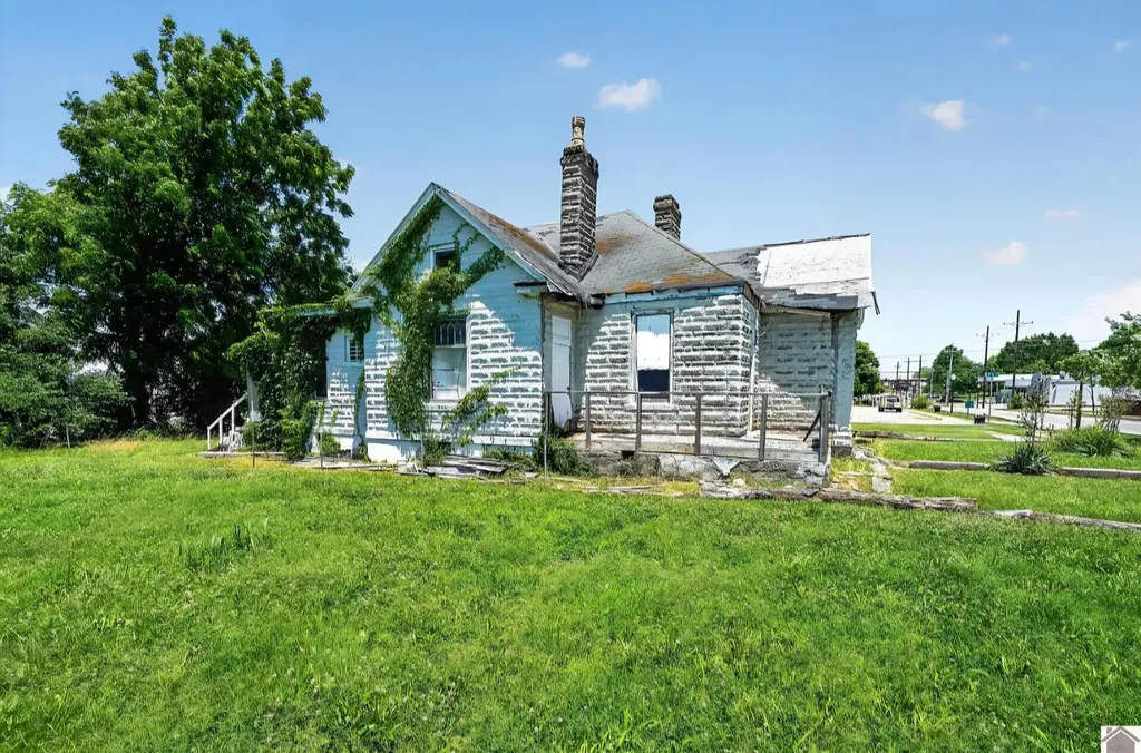 1105 S Campbell Street Hopkinsville KY 42240