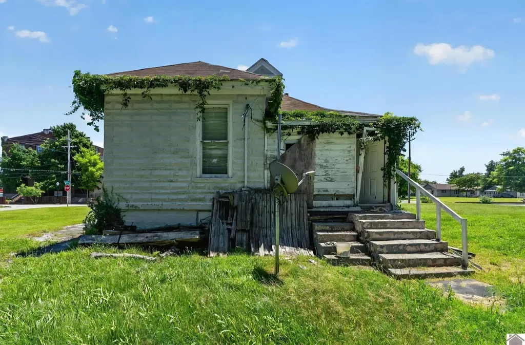 1105 S Campbell Street Hopkinsville KY 42240