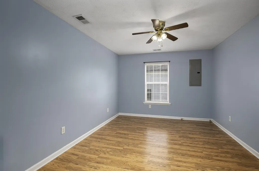 322 2nd Street Midway KY 40347