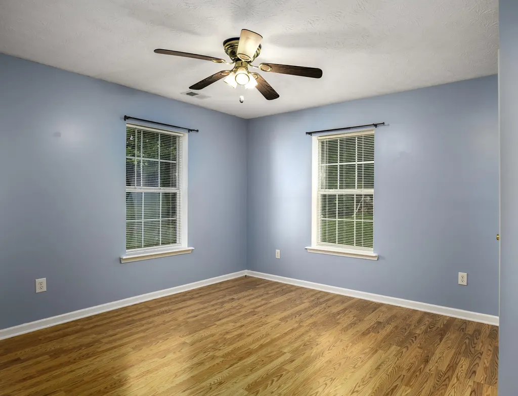 322 2nd Street Midway KY 40347