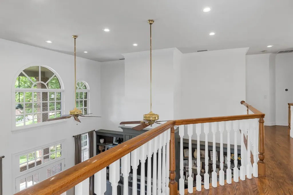 1500 Spring Hill Court Murray KY 42071