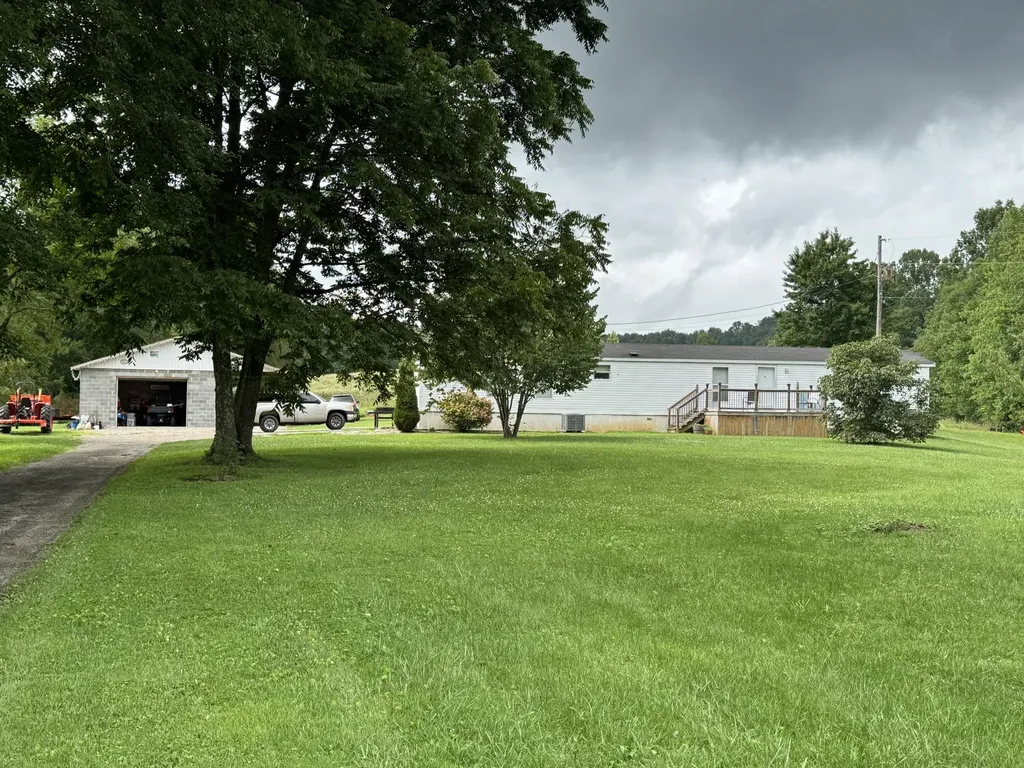 1022 Tom Cat Trail London KY 40741