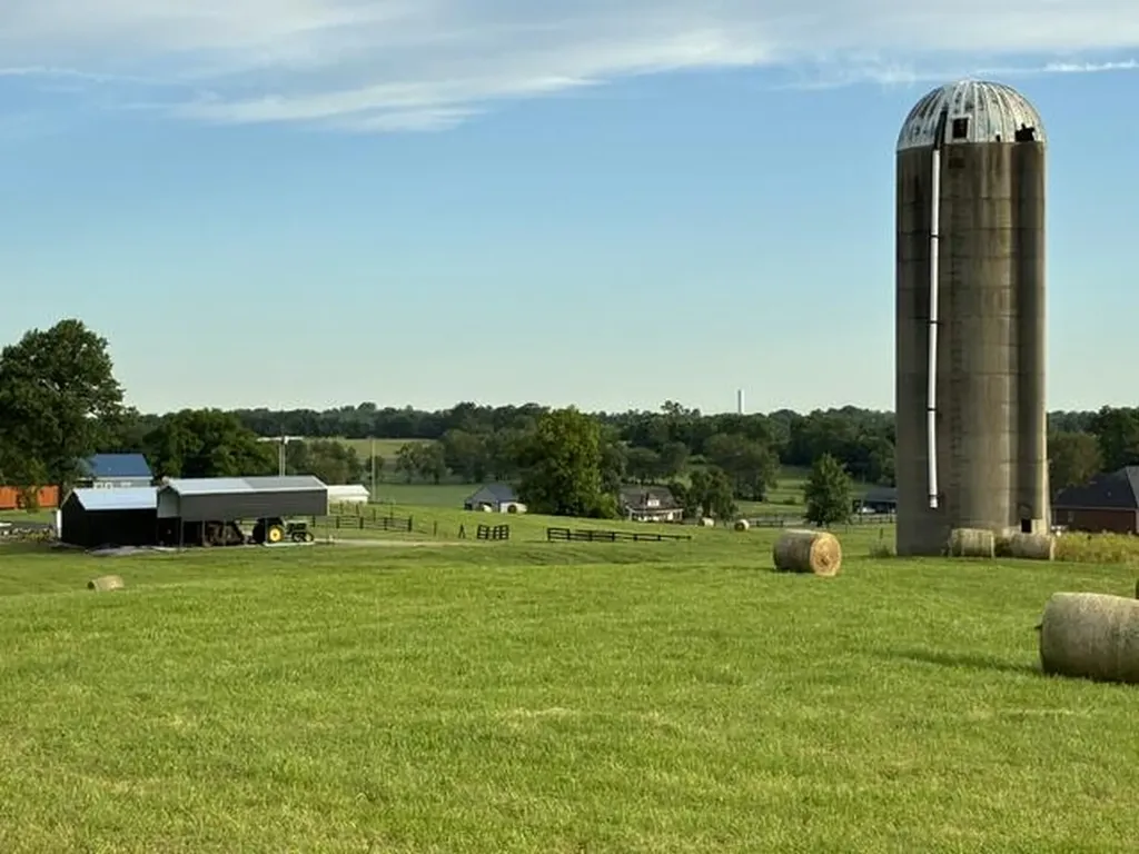 1835 Warwick Road Harrodsburg KY 40330