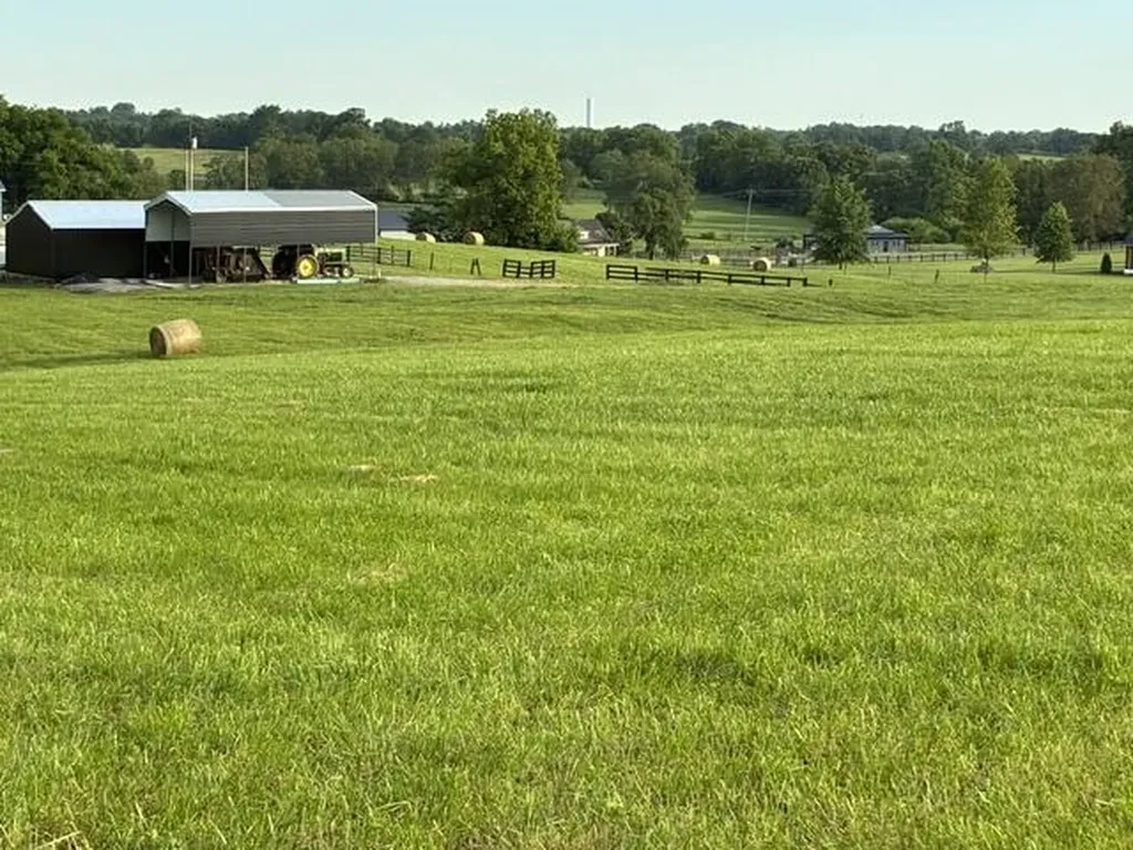 1835 Warwick Road Harrodsburg KY 40330