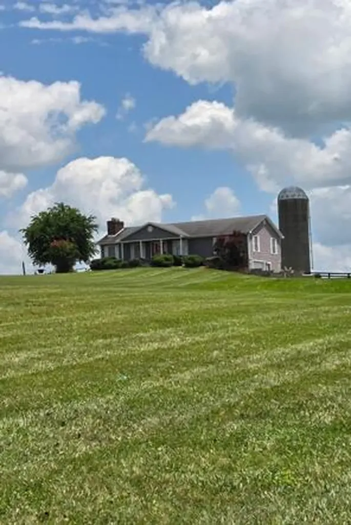 1835 Warwick Road Harrodsburg KY 40330