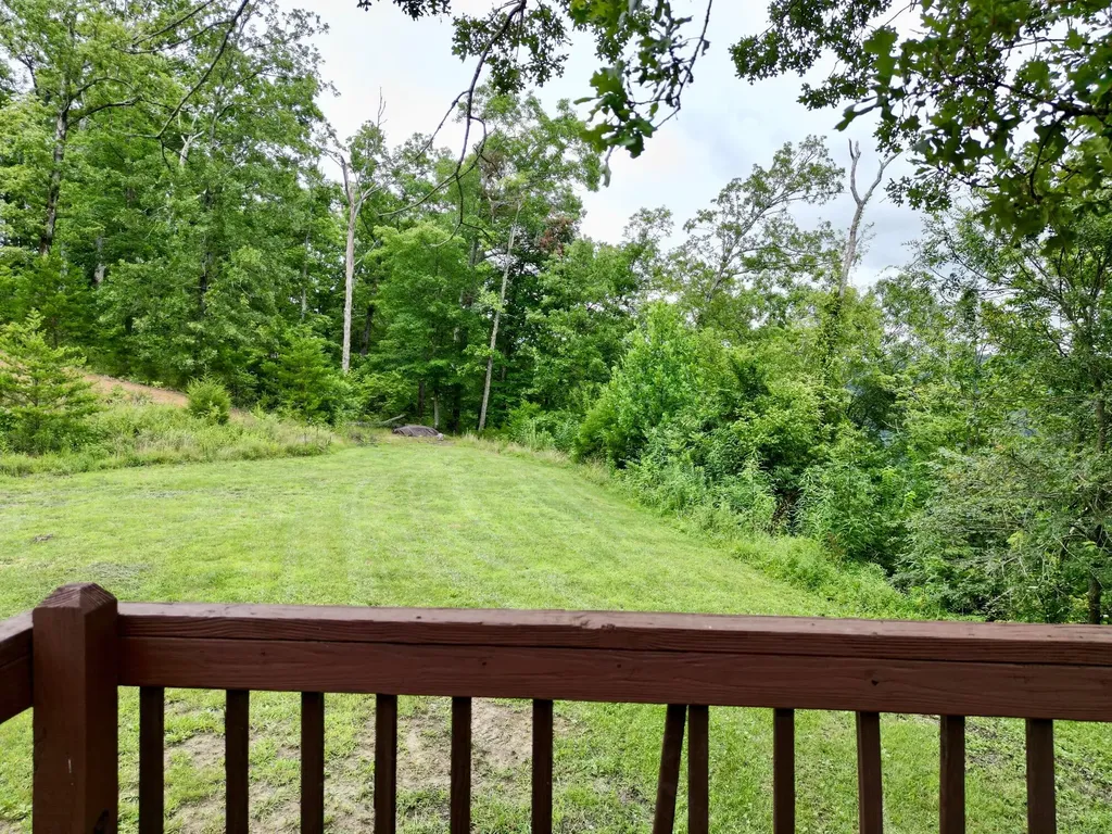 301 T Estes Road Beattyville KY 41311