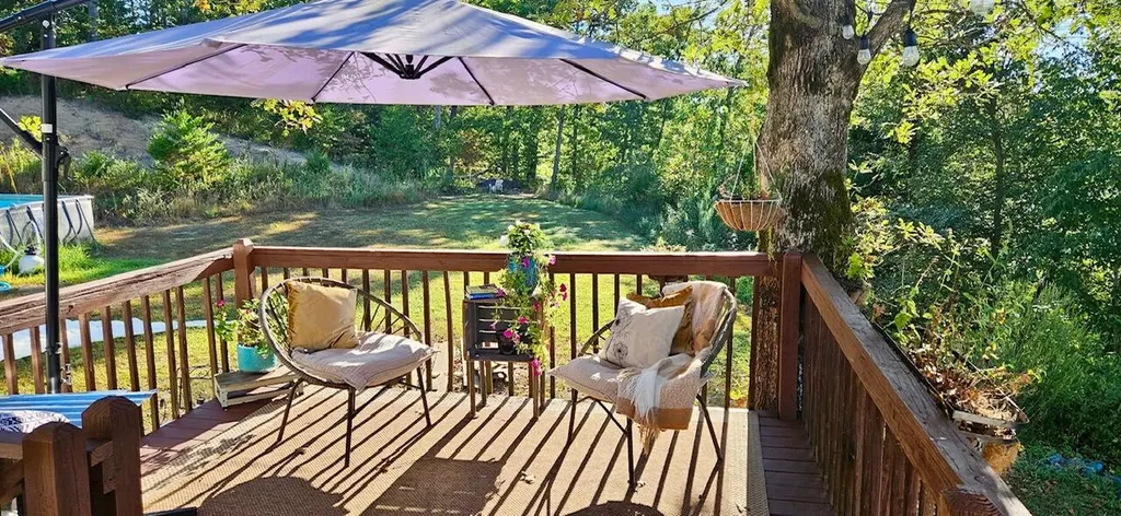 301 T Estes Road Beattyville KY 41311