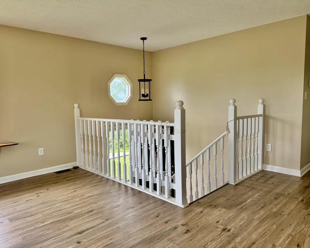 301 T Estes Road Beattyville KY 41311
