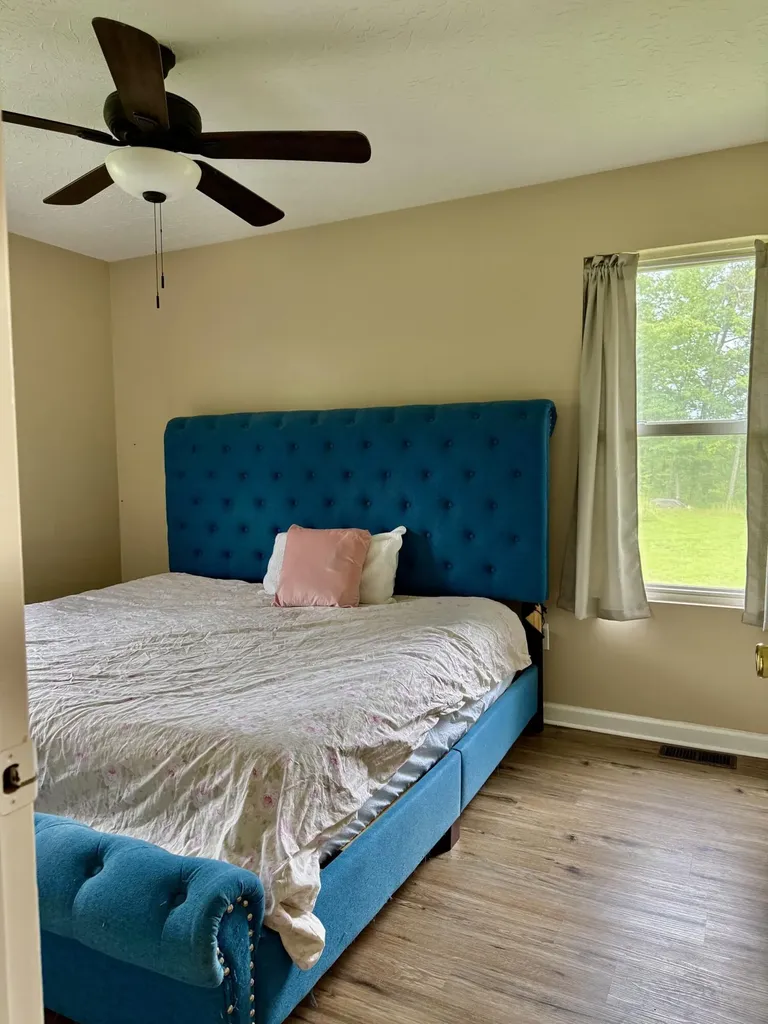 301 T Estes Road Beattyville KY 41311