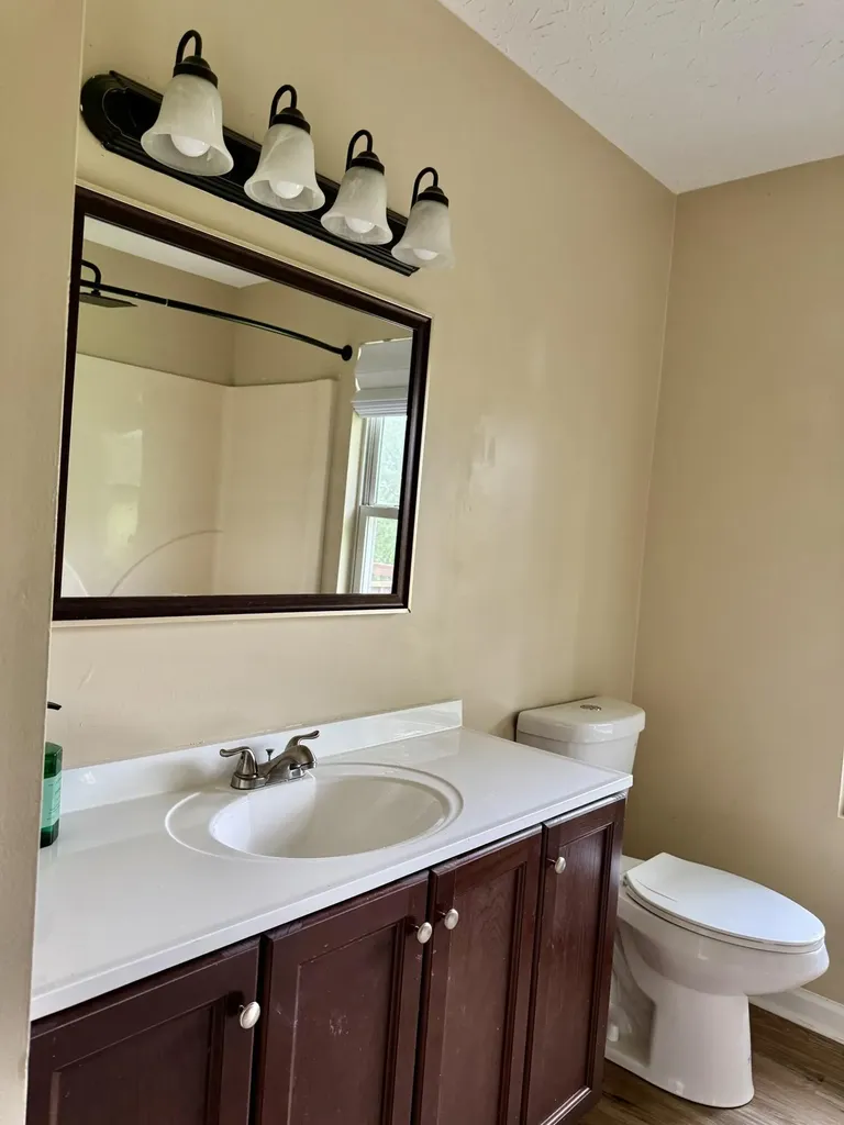 301 T Estes Road Beattyville KY 41311