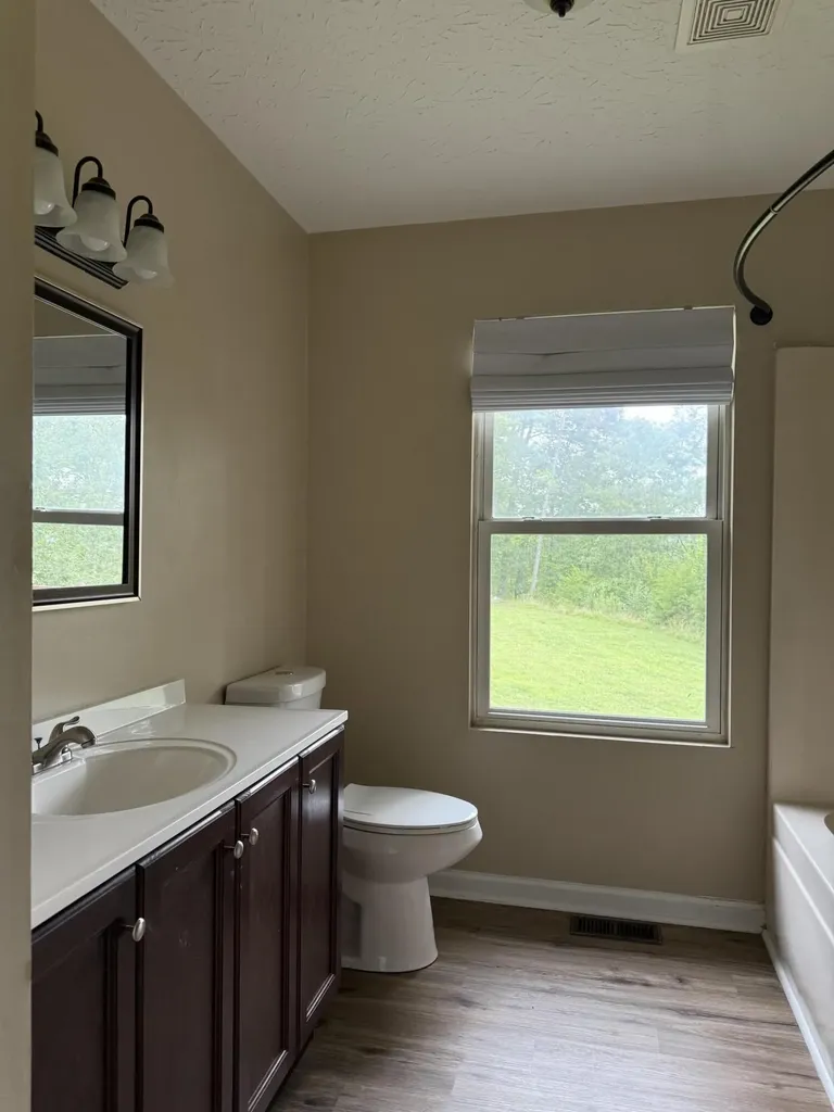 301 T Estes Road Beattyville KY 41311