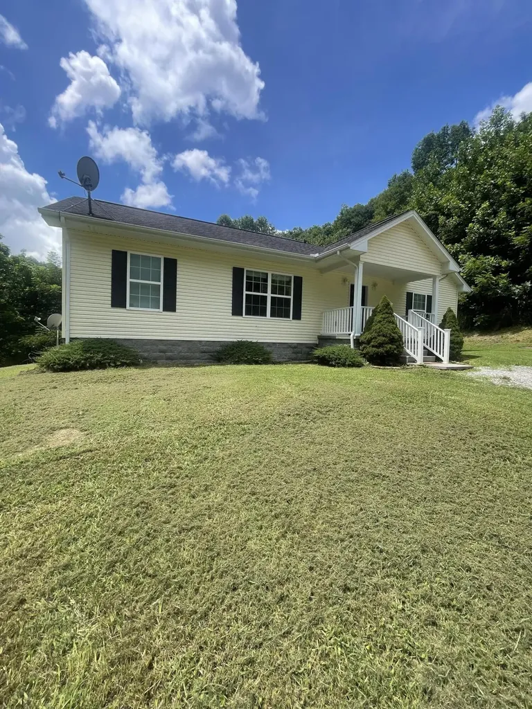 63 Timberwood Drive Cannon KY 40923