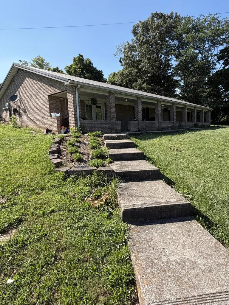 155 Maple Street Eubank KY 42567