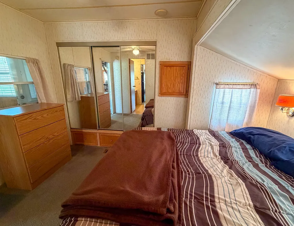 3094 Siloam Road Cadiz KY 42211