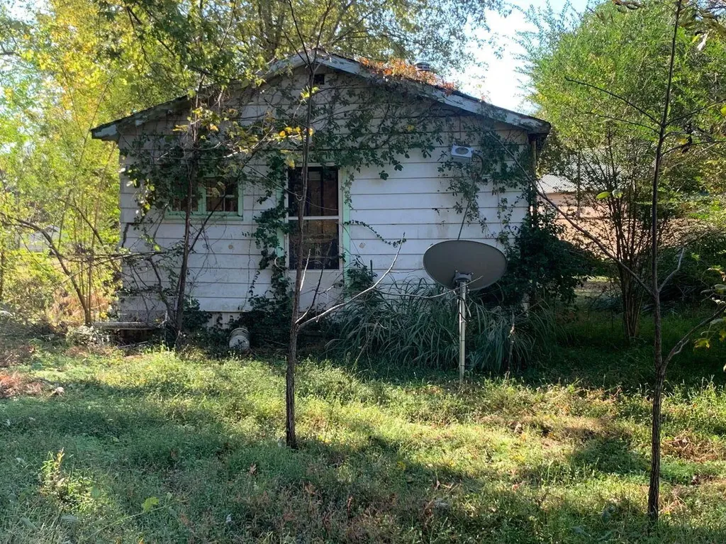 266 Lone Valley Road Gilbertsville KY 42044