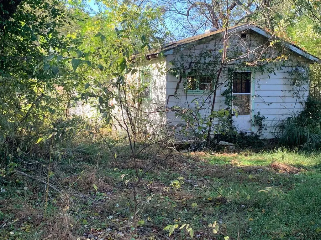 266 Lone Valley Road Gilbertsville KY 42044