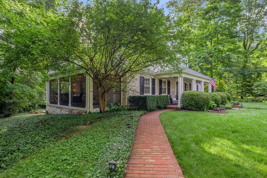 1305 Cooper Drive Lexington KY 40502