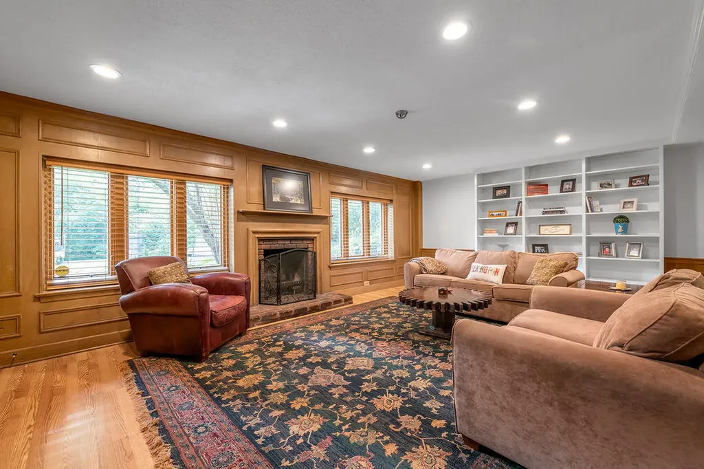 1305 Cooper Drive Lexington KY 40502