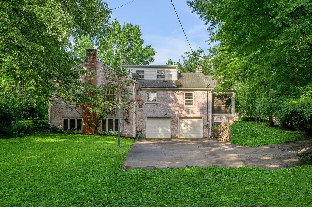 1305 Cooper Drive Lexington KY 40502