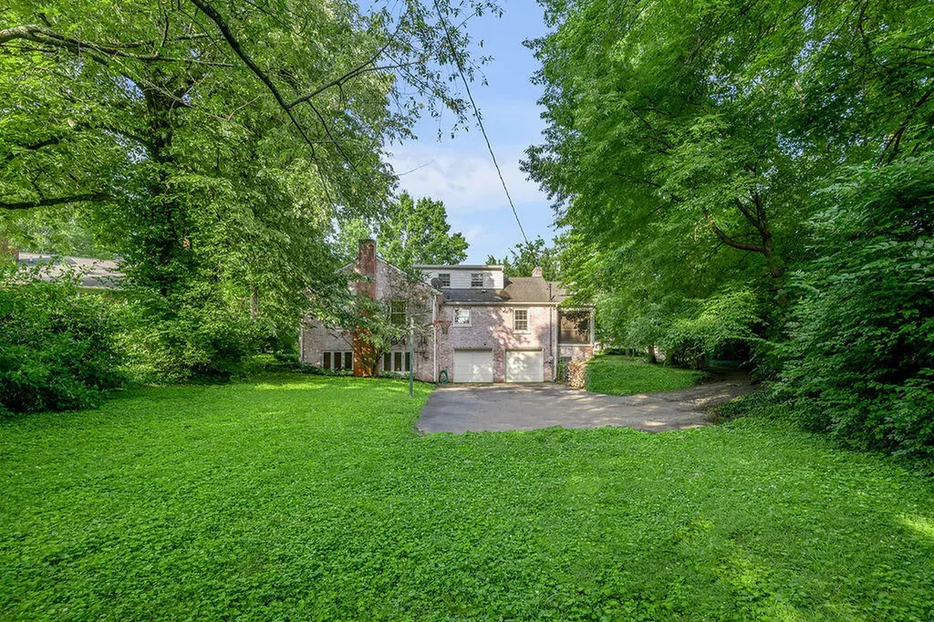 1305 Cooper Drive Lexington KY 40502