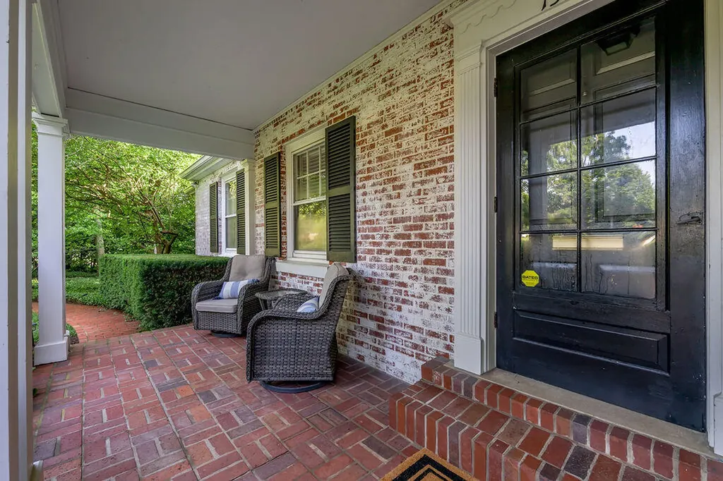 1305 Cooper Drive Lexington KY 40502