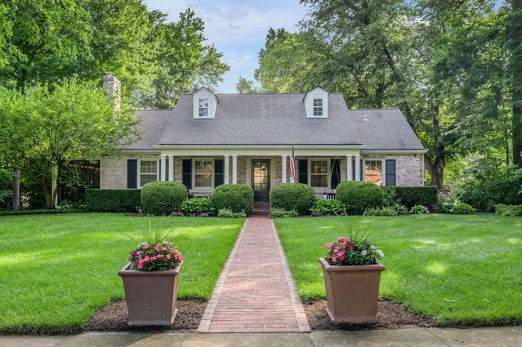 1305 Cooper Drive Lexington KY 40502