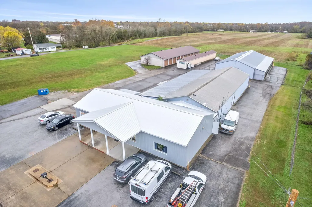 1411 W 7th Street Hopkinsville KY 42240