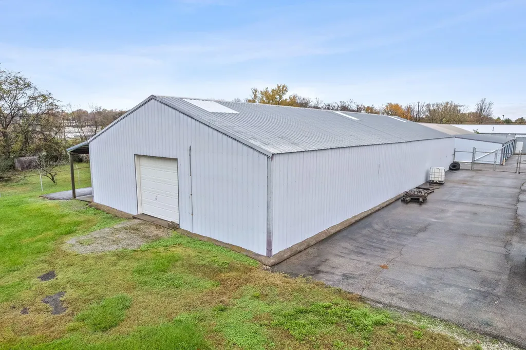 1411 W 7th Street Hopkinsville KY 42240