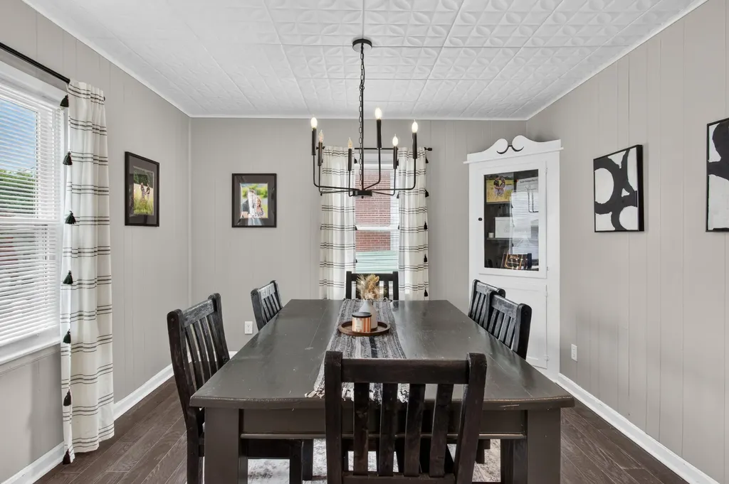 734 Maple Avenue Harrodsburg KY 40330