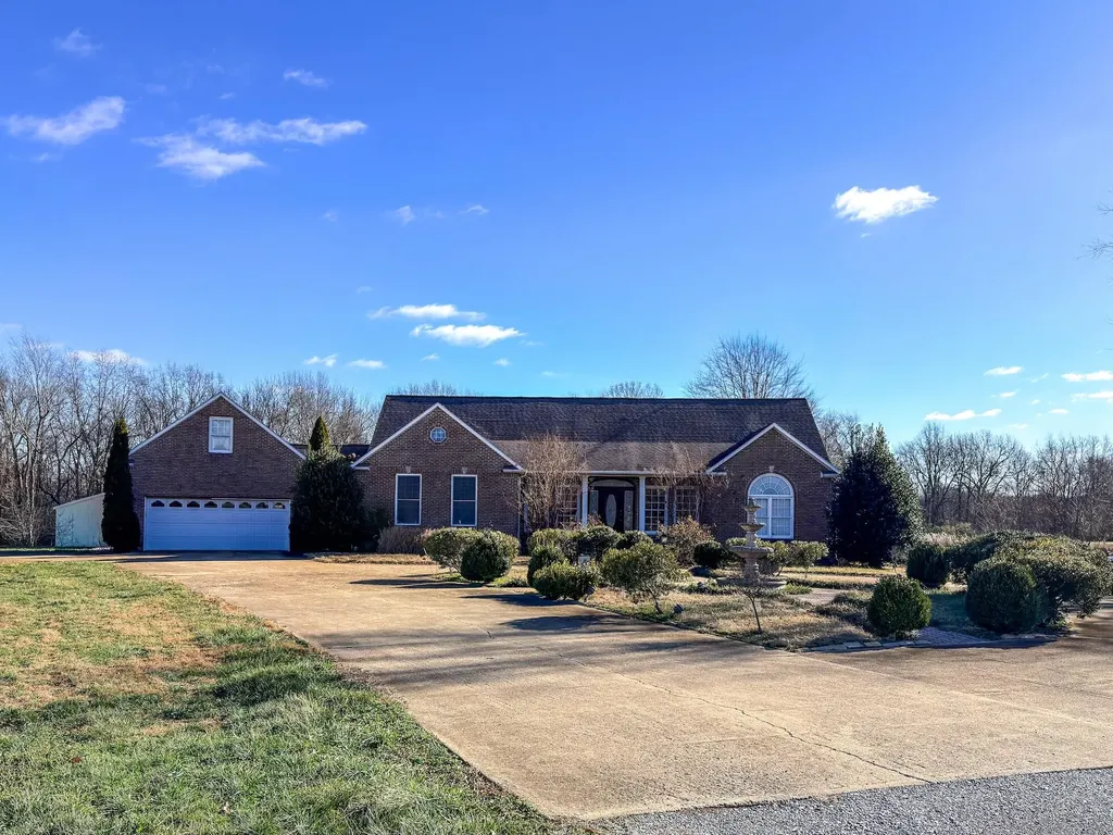 91 Sanders Lane Mayfield KY 42066