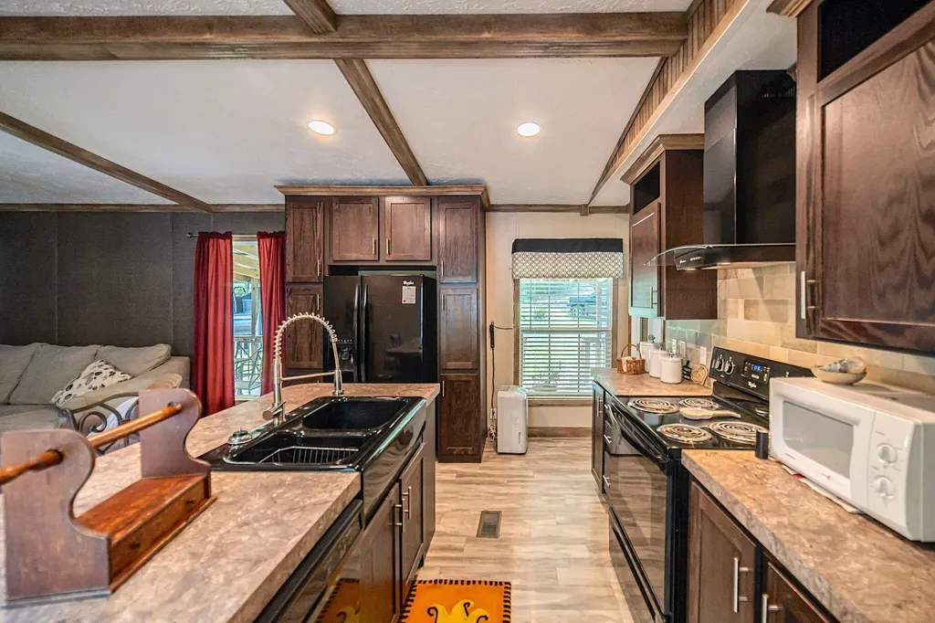 53 Warbler Court Eddyville KY 42038