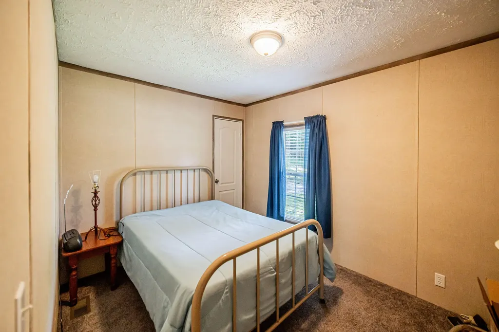 53 Warbler Court Eddyville KY 42038