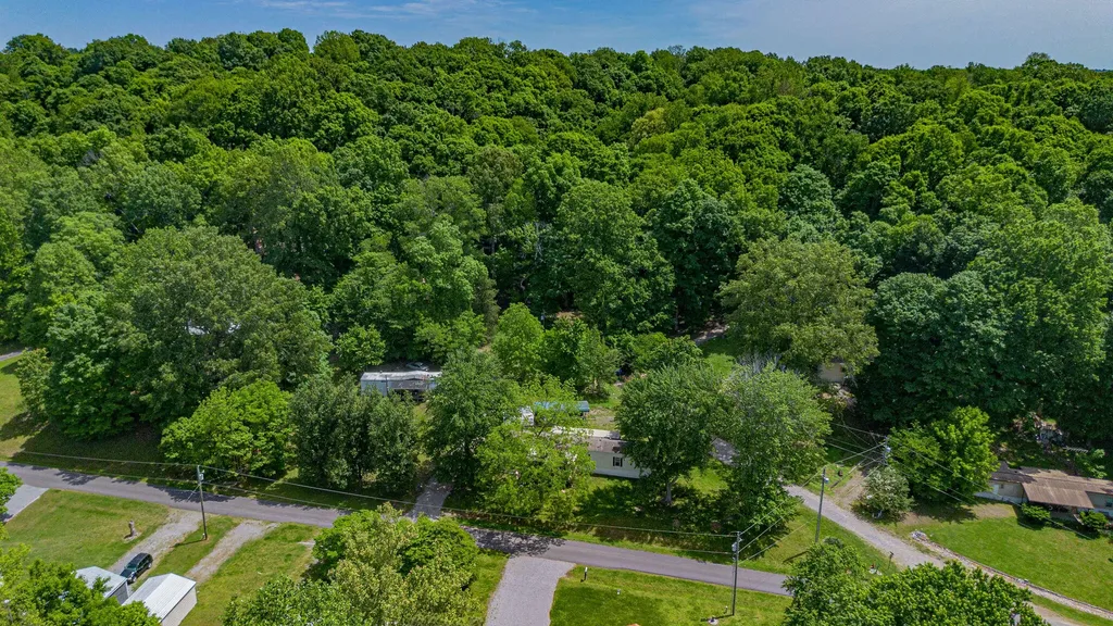 53 Warbler Court Eddyville KY 42038