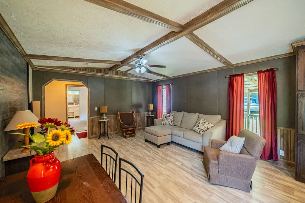 53 Warbler Court Eddyville KY 42038