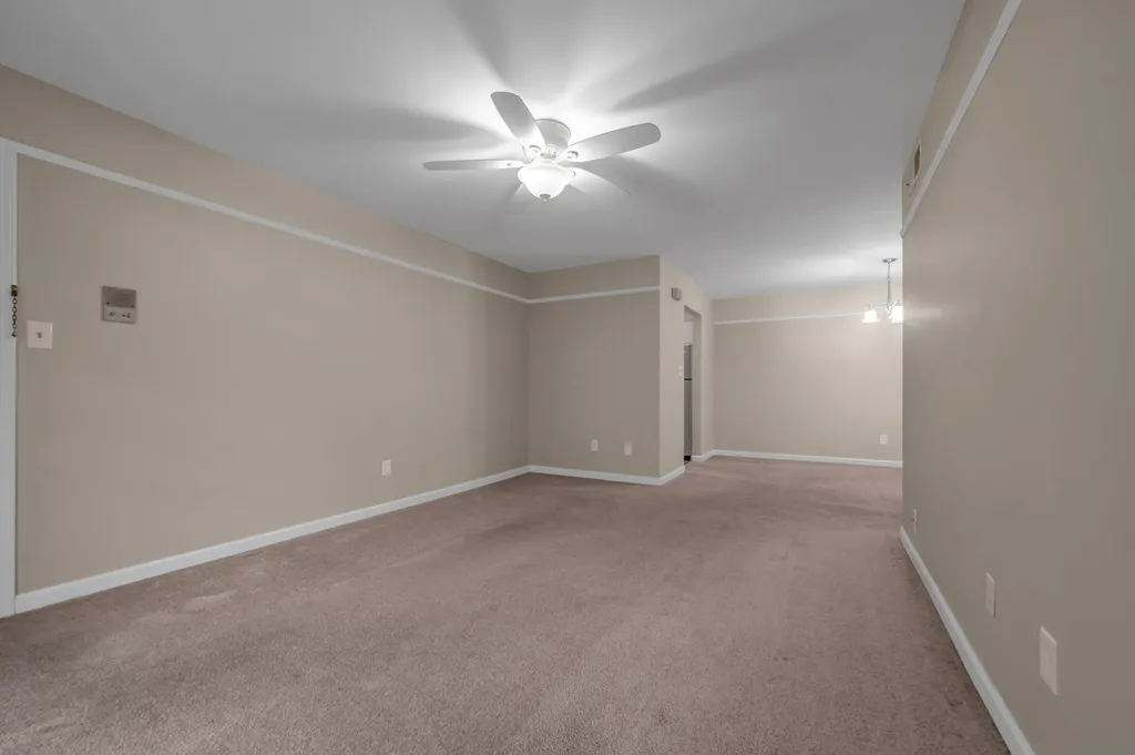 1084 Armstrong Mill Road Lexington KY 40517