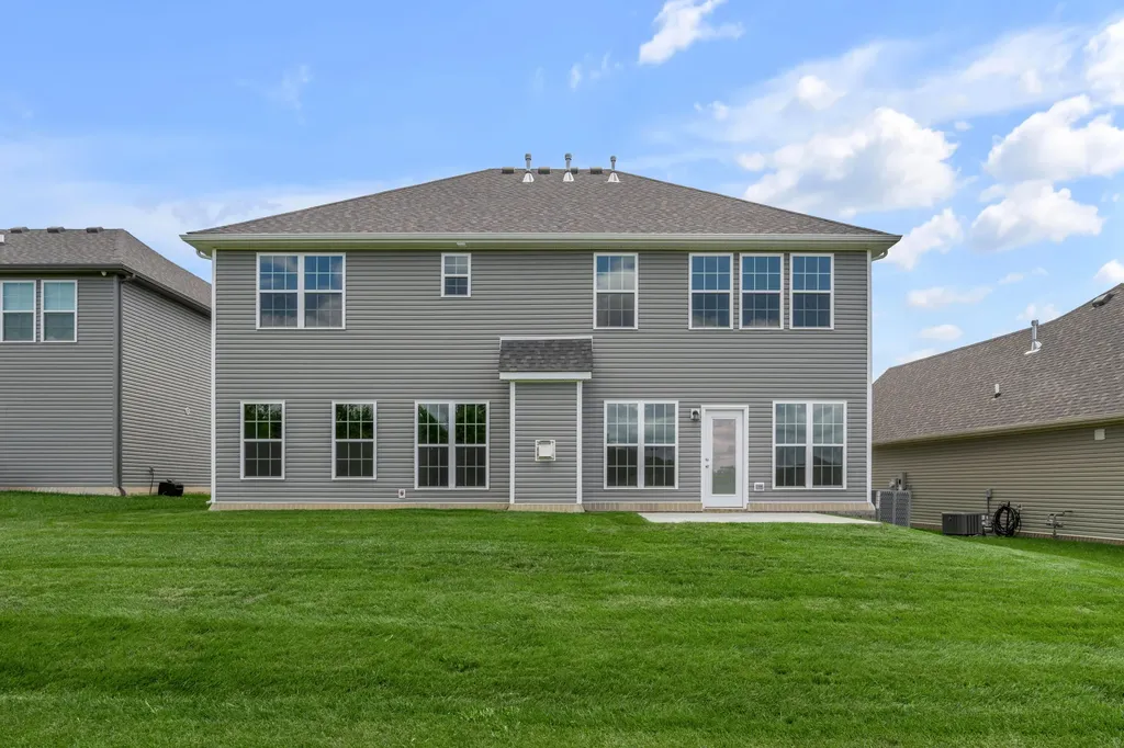 1909 Belhurst Way Lexington KY 40509