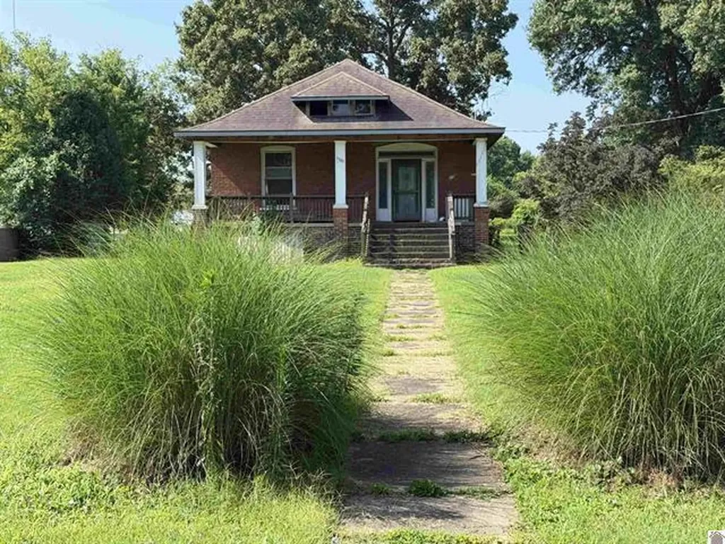 3032 Mayfield Road Paducah KY 42003