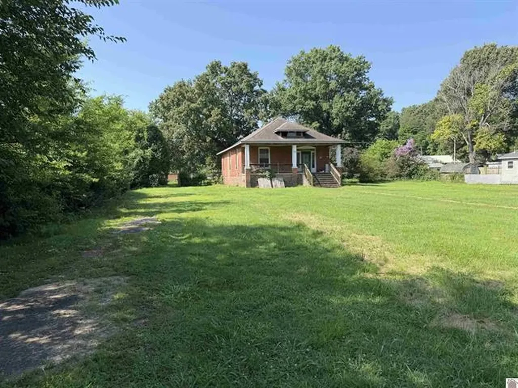 3032 Mayfield Road Paducah KY 42003