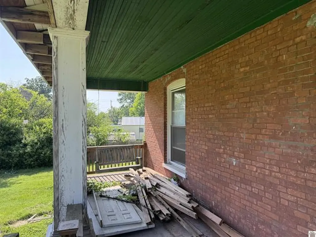 3032 Mayfield Road Paducah KY 42003