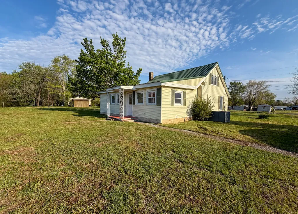12800 Woodville Road Kevil KY 42053