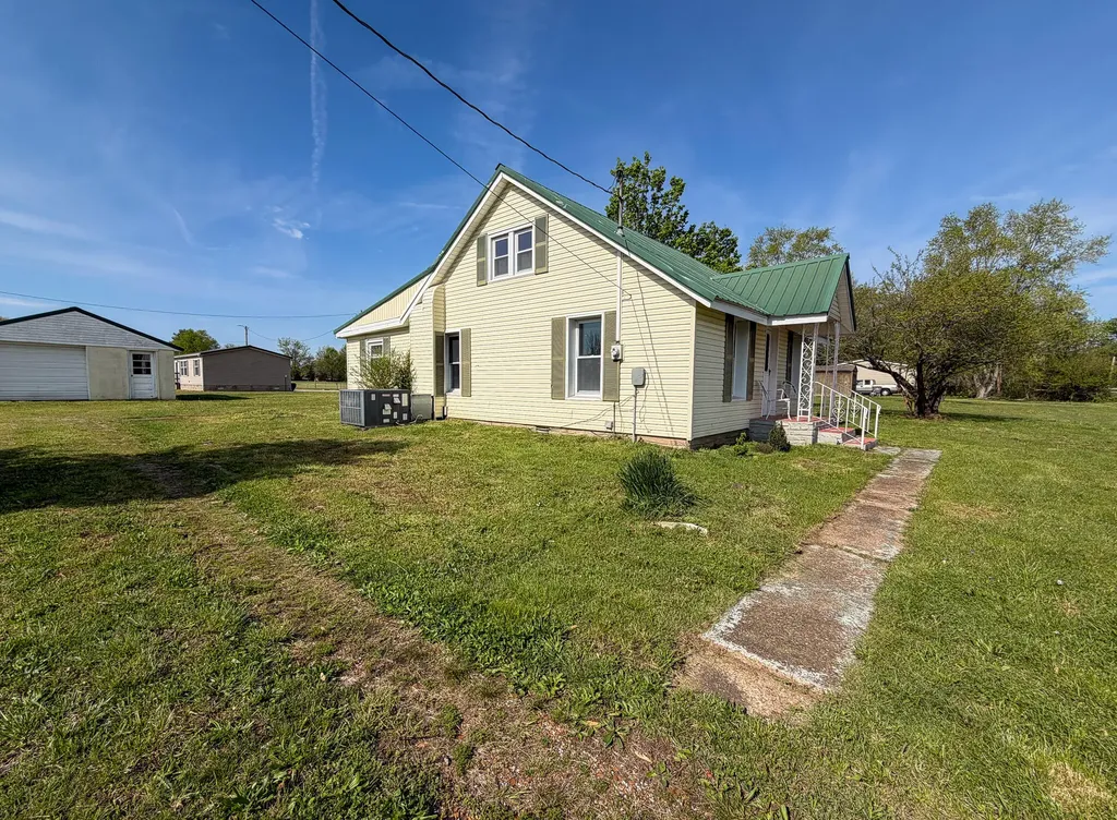 12800 Woodville Road Kevil KY 42053