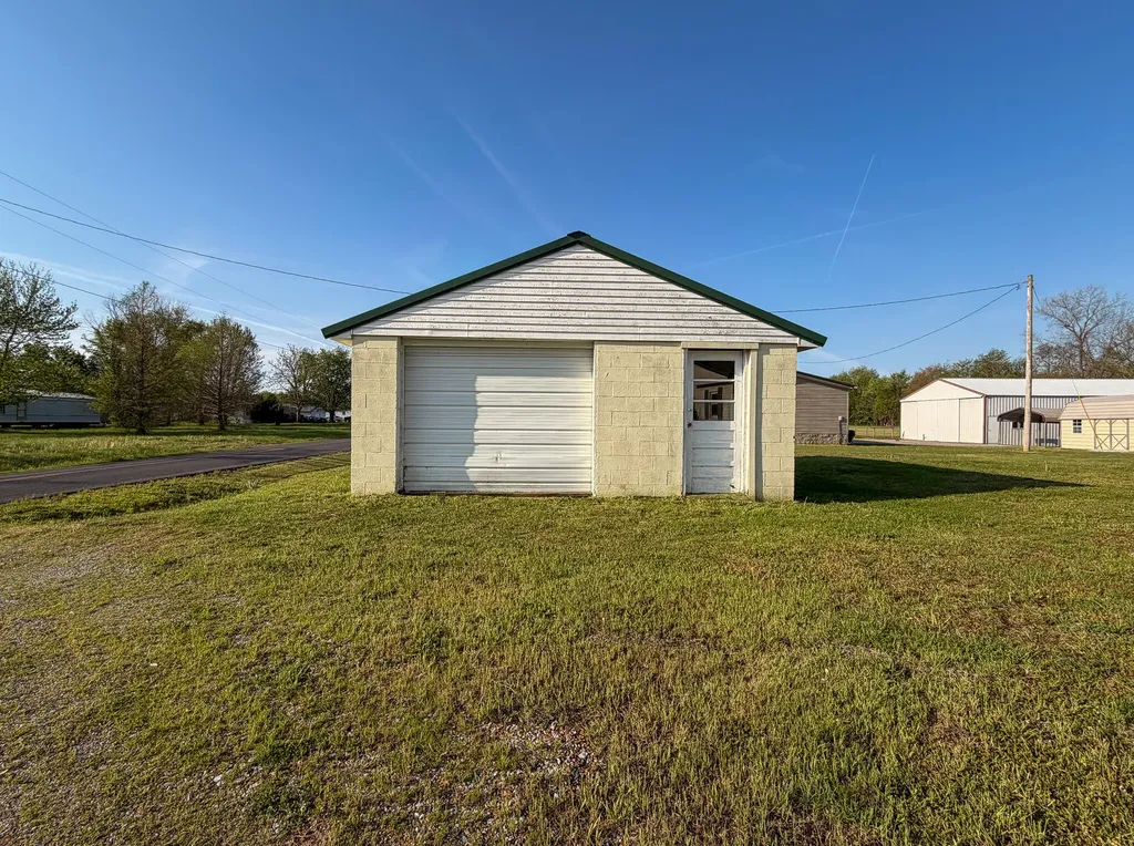 12800 Woodville Road Kevil KY 42053